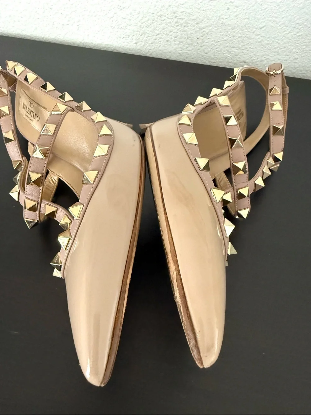 Valentino Garavani Patent Leather Rockstud Slingback Heels Pointed Toe